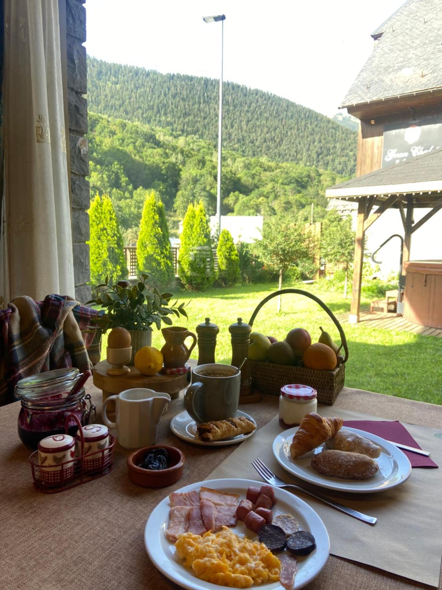 Gran Chalet Hotel & Petit Spa Vielha Exterior photo