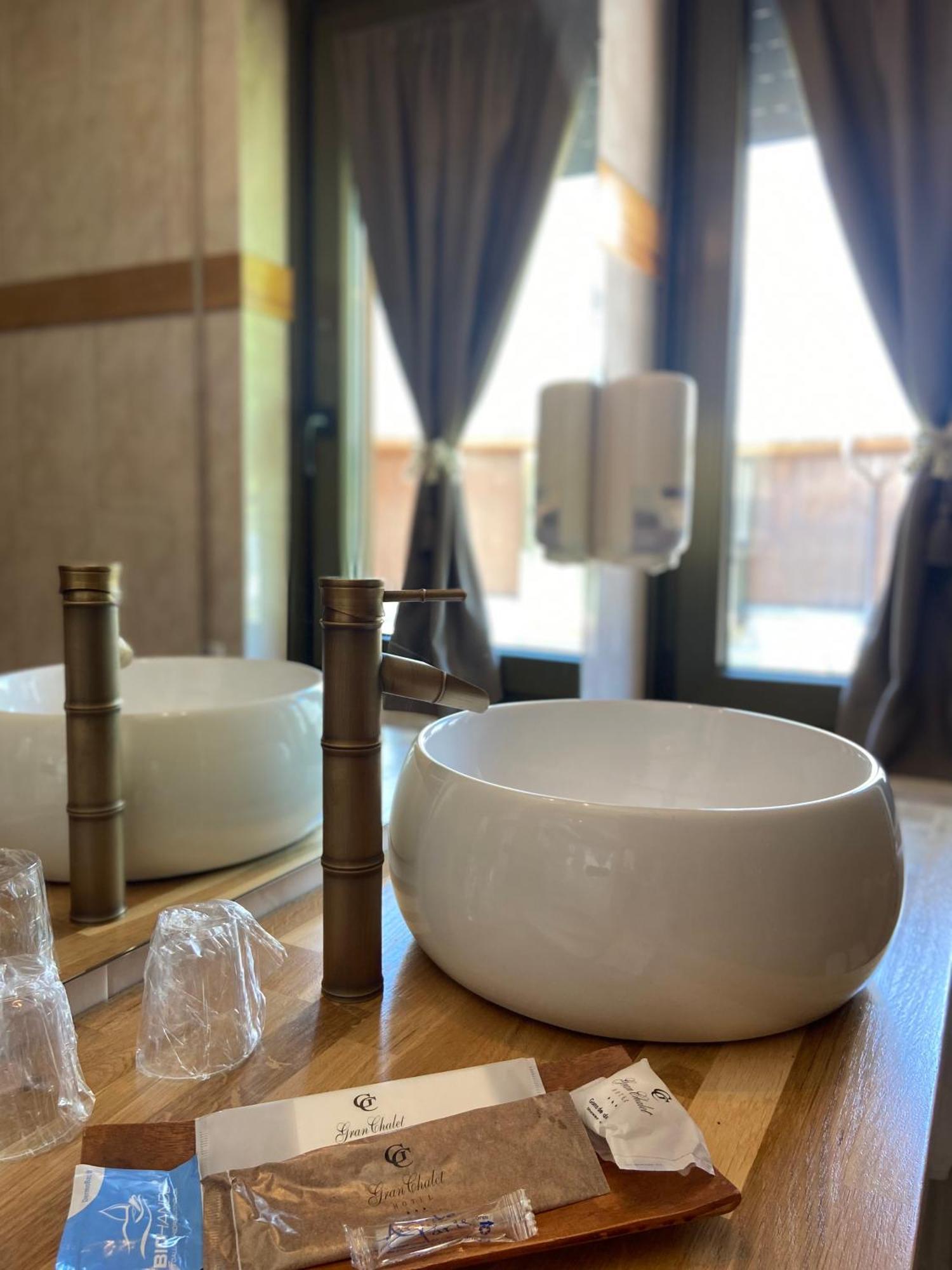 Gran Chalet Hotel & Petit Spa Vielha Room photo